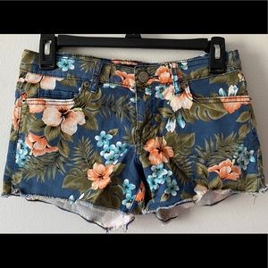 AEROPOSTALE Tropical/Hawaiian Print Midi S…